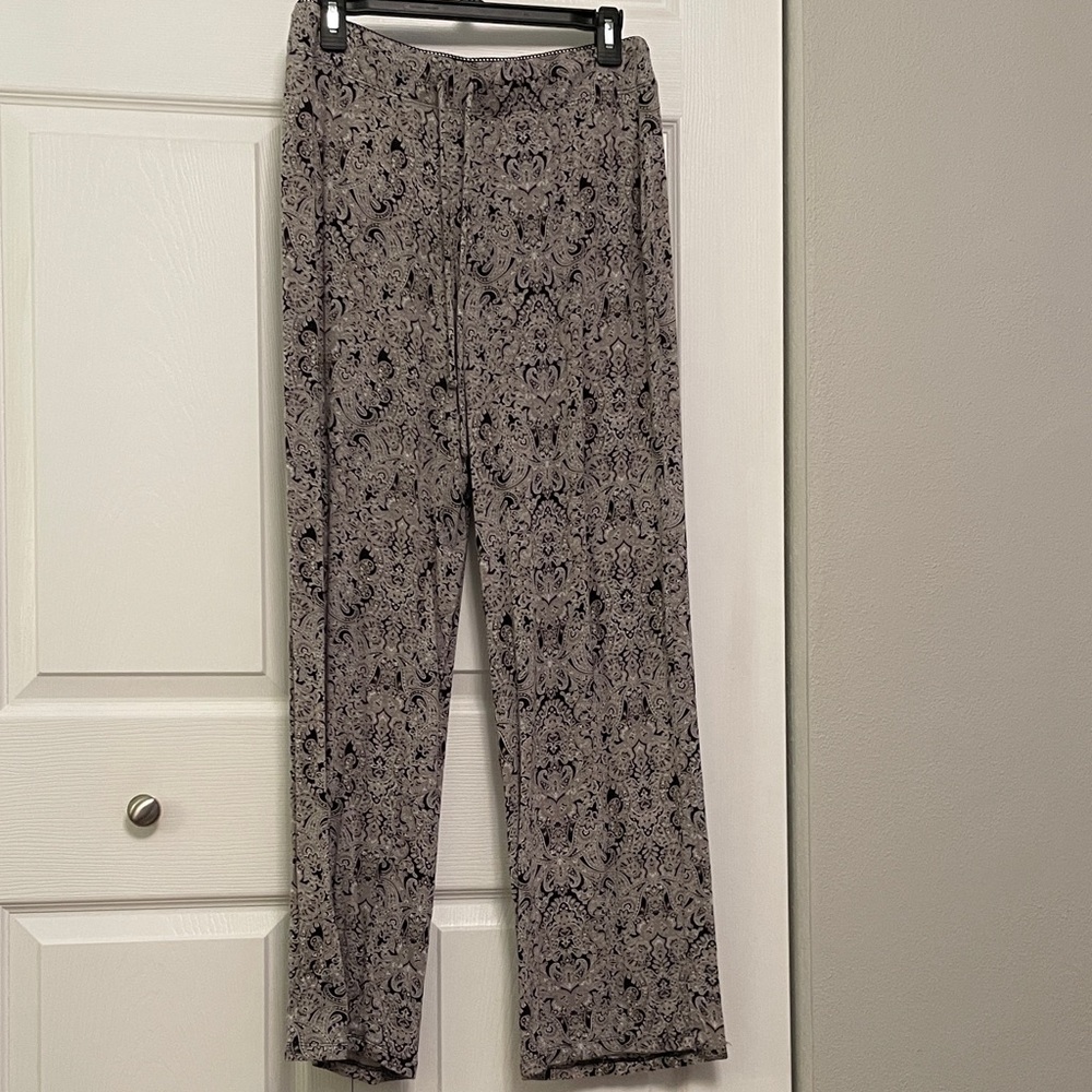 Cynthia Rowley Paisley Print Medium Lounge Pajama Pants Soft & Lightweight